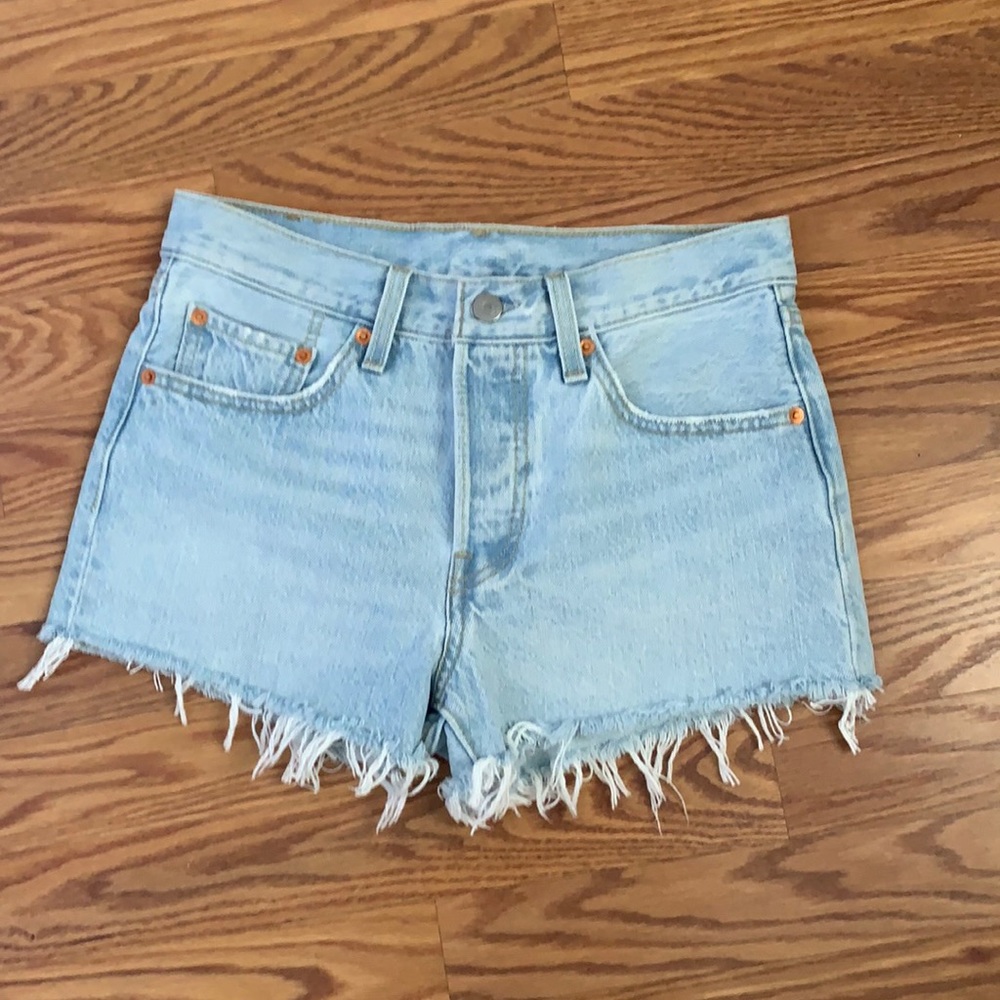 Levi Jean Cutoff Shorts